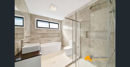 New 5 bedroom house at Austral - Photo 4