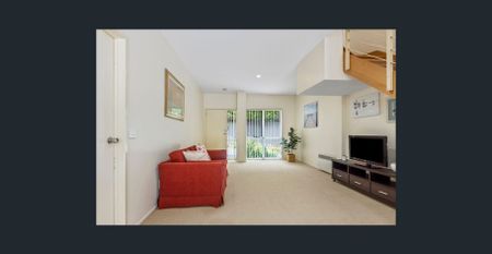 BEACH ON YOUR DOOR STEP! - Photo 2