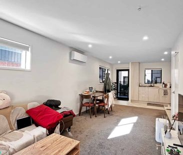 Welcome to 2/12 Biddle Crescent - Photo 4