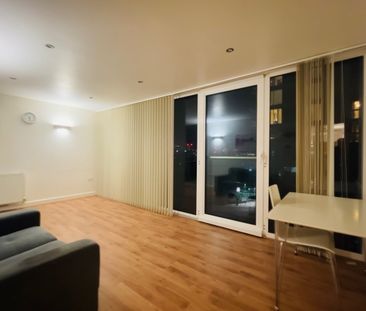 1 Bed Flat, Adriatic Apartments, E16 - Photo 5