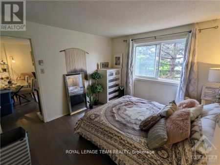 250 BRITTANY DRIVE - Photo 5