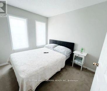 35 WHITE SPRUCE CRESCENT - Photo 4