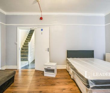 1 bedroom in a house share to rent - Photo 5