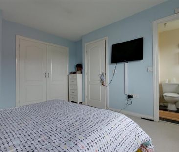 4 bedroom detached house to rent - Photo 1