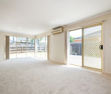 Large Family Home - Perfect Location - Photo 2