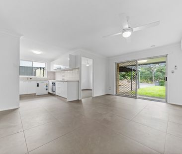 Renovated Duplex - Photo 3