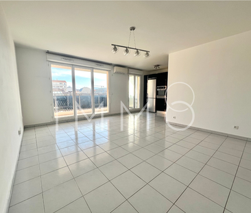 Location Appartement 3 pièces 69m² MARSEILLE 8ème - Photo 1