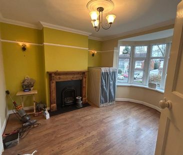 4 bedroom semi-detached house to rent - Photo 2