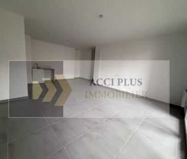 Location Appartement 4 pièces 78m² NIMES 30000 - Photo 4