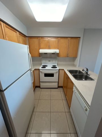 For Lease - 33 Empress Avenue Unit# 802, Toronto, Ontario - Photo 3