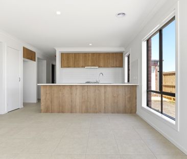 HOME FOR RENT IN THORNHILL PARK - Photo 6