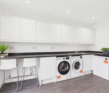 1 bedroom in a house share to rent - Photo 6