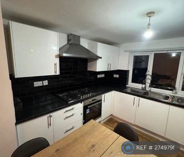 1 bedroom in a house share to rent - Photo 4