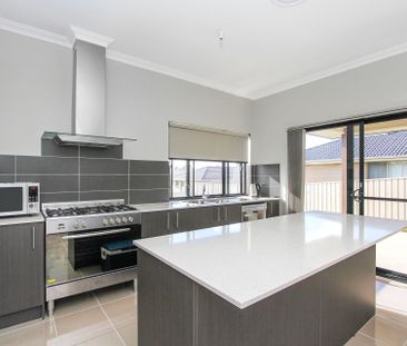 Large Family Home - Photo 6