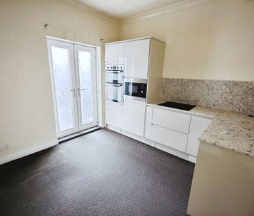 2 bedroom House To Let - Photo 5