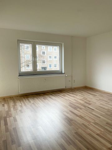 *Familien Willkommen* renovierte 3-Zimmerwohnung mit Balkon - Foto 3