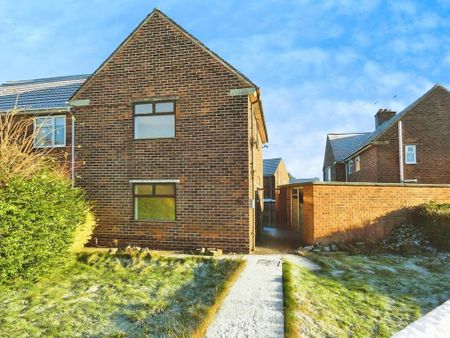 2 bedroom semi-detached house to rent - Photo 3