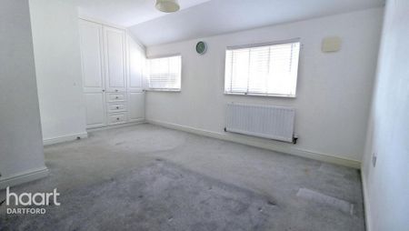 2 bedroom semi-detached house to rent - Photo 4