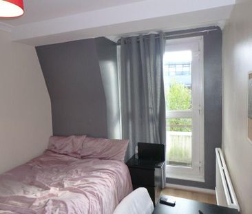 3 bedroom flat share to rent - Photo 4
