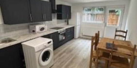 Handforth Lane, Runcorn - Photo 3