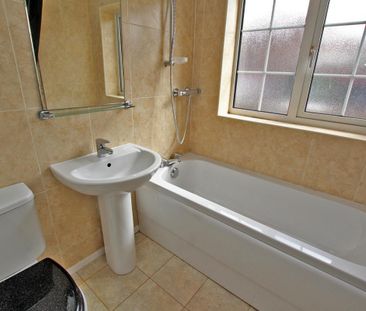 2 bedroom Town house to rent - Photo 1