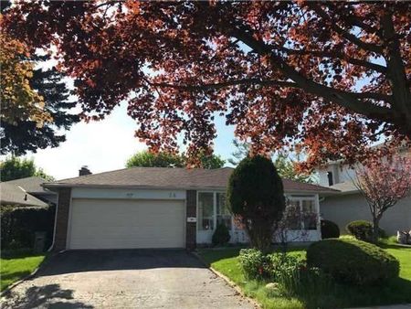 For Lease - 26 Glendower Circle Unit# Bsmt, Toronto, Ontario - Photo 4