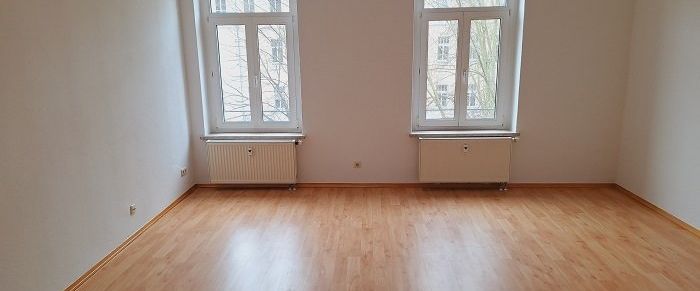 WG Aufgepasst!! - 2 gleiche Zimmer und Gemeinschaftsküche mit Balkon - Foto 1