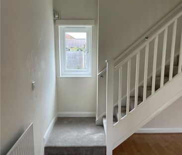 2 bedroom terraced house to rent - Photo 3