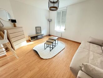 Location Studio 1 pièces 18 m2 à Saint-Quentin - Photo 2