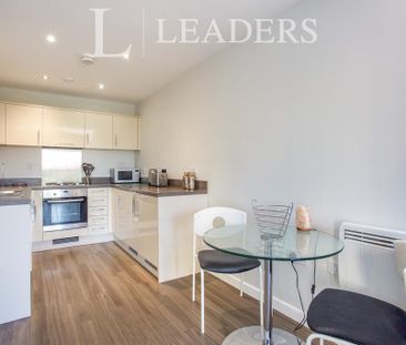 Studio to rent - Photo 4