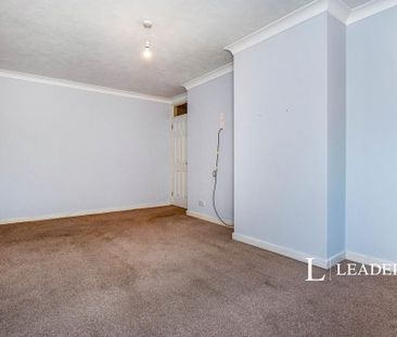 3 bedroom bungalow to rent - Photo 6