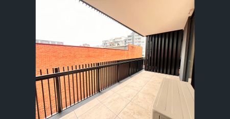 Brand Brand New Spacious Modern Two-Bedroom Plus Study Area Apartment in The Heart of Meadowbank - Photo 2