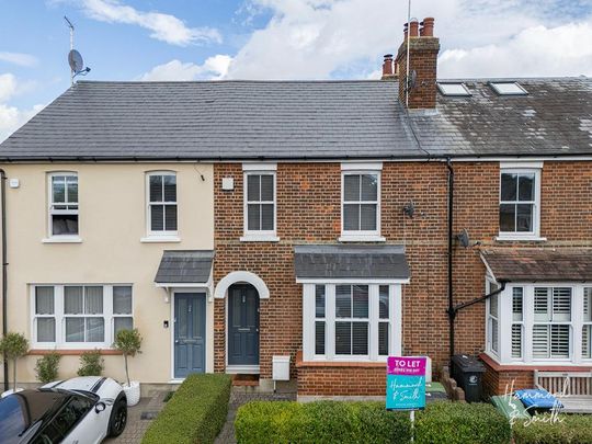 2 bedroom terraced house to rent - Photo 1