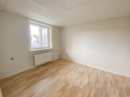 Rummelig 2-værelses lejlighed i Nørresundby - Foto 3