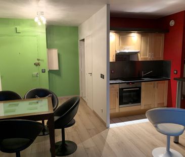 STUDIO MEUBLE 33M2 MAURECOURT - Photo 2