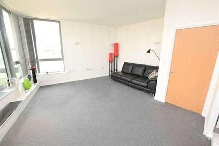 Lexicon Apartments, Mercury Gardens, Romford, RM1 - Photo 2