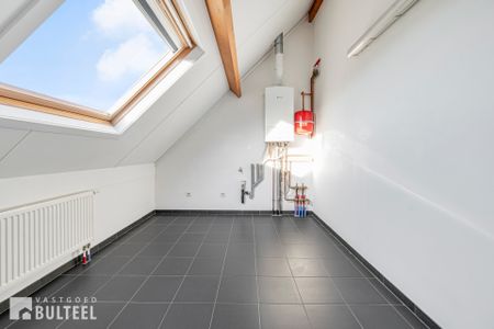 Ruim en lichtrijk duplex appartement in het centrum van Belsele! - Foto 5