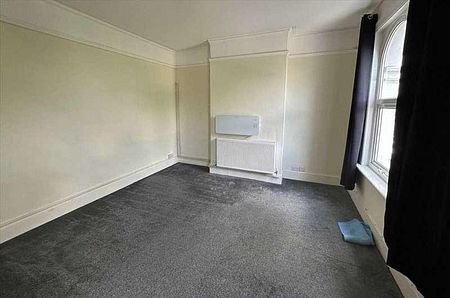 Overcliffe, Flat With Parking, Gravesend, DA11 - Photo 4