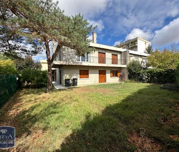 Location Maison 6 pièces 170m² AGEN 47000 - Photo 6