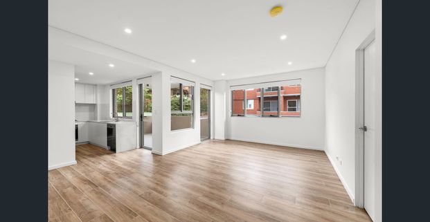 LUXURIOUS 3 BEDROOM APARTMENT - Photo 1