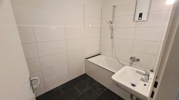 Charmante 4,5 Zimmer mit Balkon in Familienfreundlicher Umgebung - Foto 1