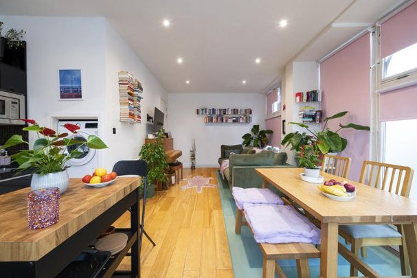 2 bedroom maisonette to rent - Photo 1
