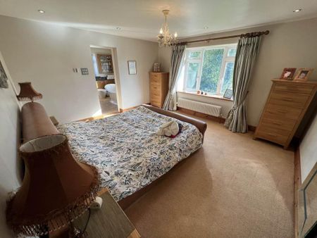 6 bedroom detached house to rent - Photo 4