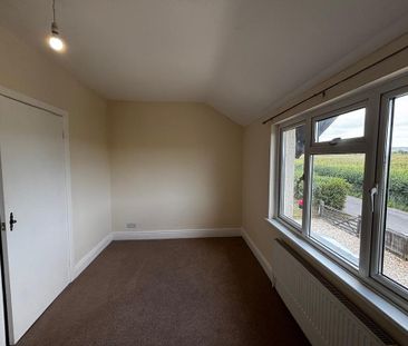 2 bedroom semi-detached house to rent - Photo 5