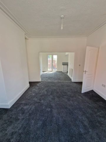 3 Bed Terraced House, St. Agnes Road, L4 - Photo 2