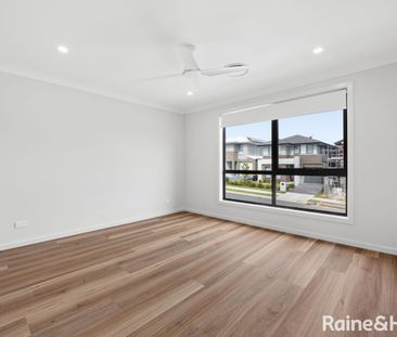 BRAND NEW LUXURY FAMILY HOME IN PRIME ROUSE HILL LOCATION - Photo 5
