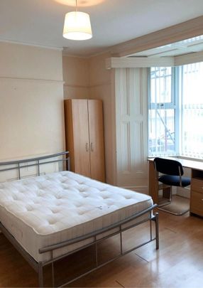 5 bedroom house to rent - Photo 1