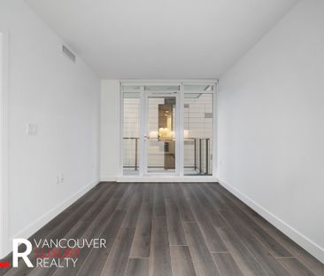 Condo in Vancouver East Side, BC - Photo 2