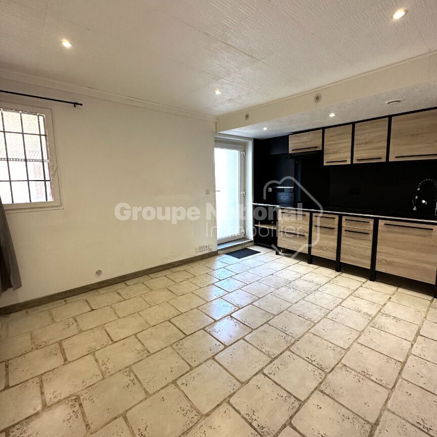 Appartement T2 - 30.42 m² - LE LUC, - Photo 1