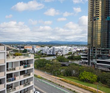 One Bedroom Prime Broadbeach Living - Photo 6